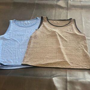 2 Men’s Under Armour Tanks